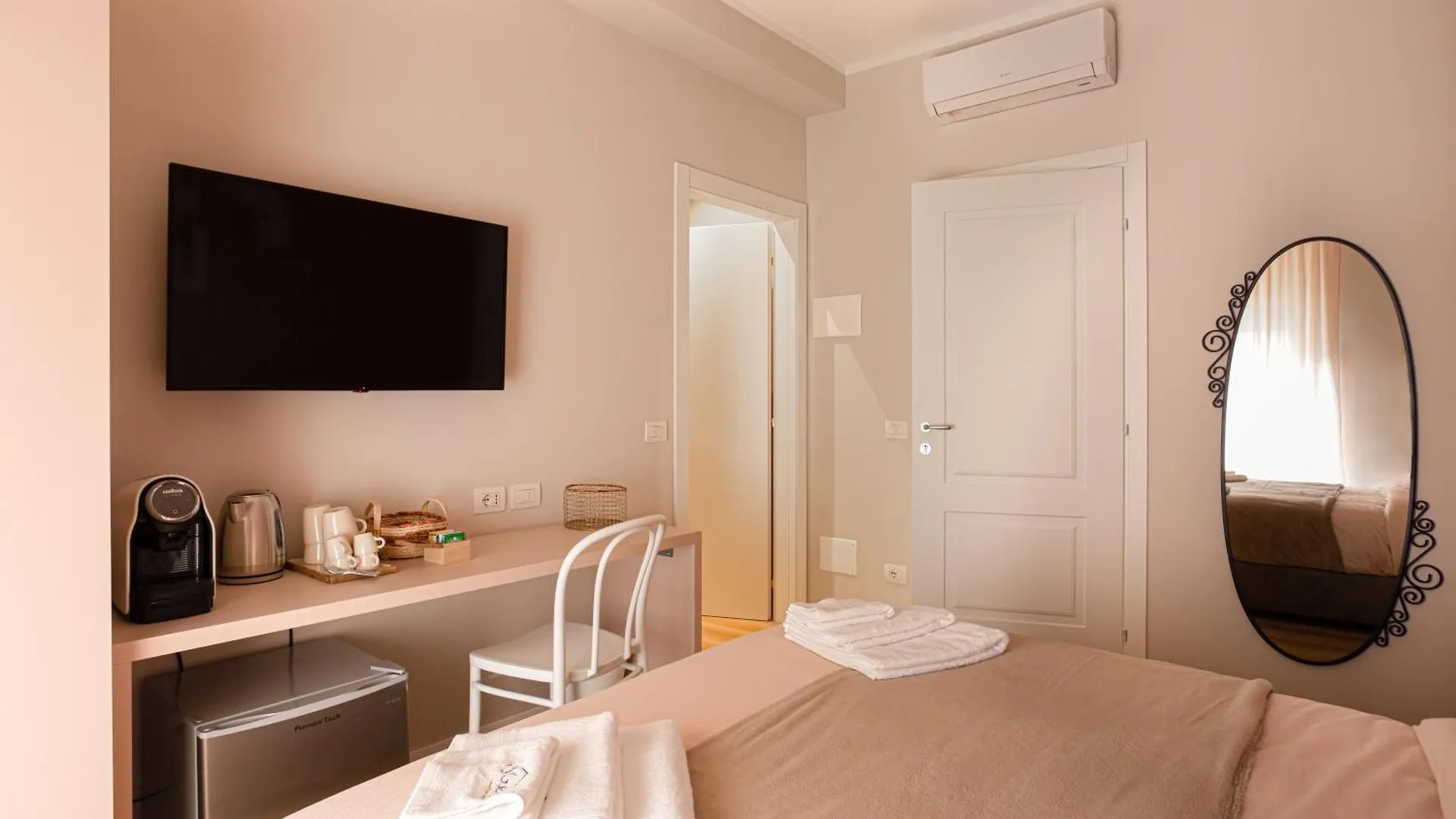 My Guest Milan Suite Πανσιόν